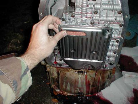1991 Ford Crown Victoria LTD - Taking off the filter