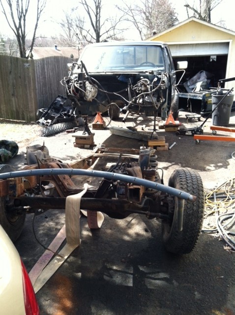 1995 Ford F-150 - Little redneck ingenuity to get the cab off