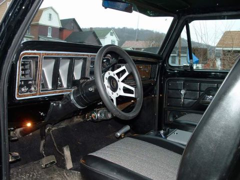 1978 Ford Bronco - Interior