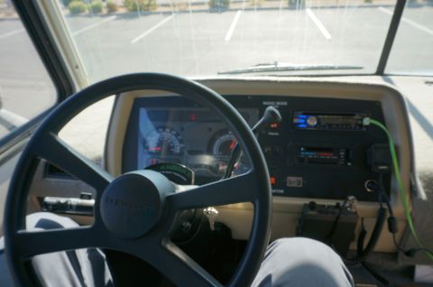 1995 Chevrolet P30 1 Ton - Step Van - Interior view of a 1995 Chevrolet P30 1 Ton - Step Van, the dashboard and steering wheel.