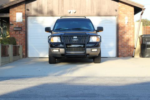 2003 Ford Expedition “TOW RIG”