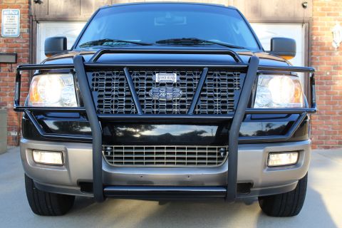 2003 Ford Expedition “TOW RIG”