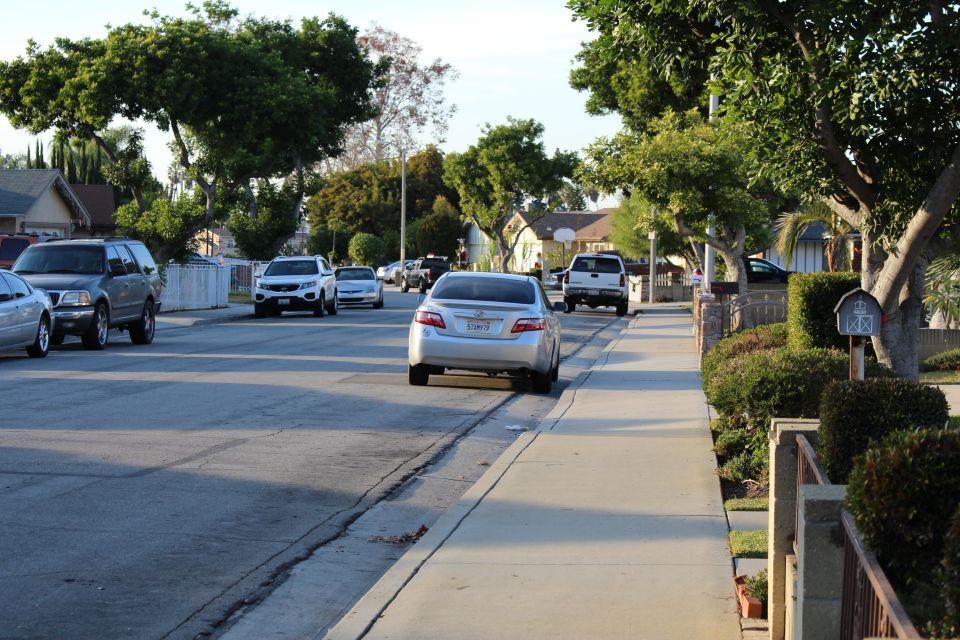 2003 Ford Expedition parked on a residential street.