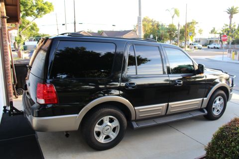 2003 Ford Expedition “TOW RIG”
