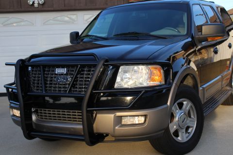 2003 Ford Expedition “TOW RIG”