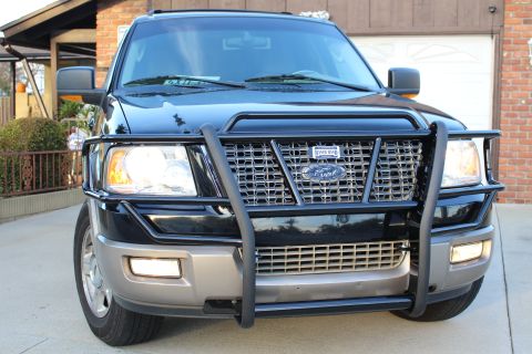 2003 Ford Expedition “TOW RIG”