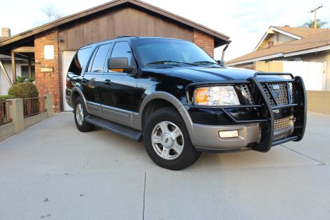 2003 Ford Expedition “TOW RIG”
