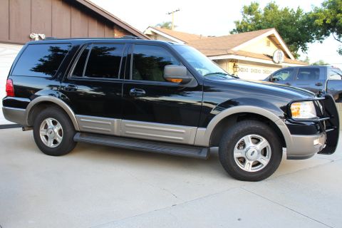 2003 Ford Expedition “TOW RIG”