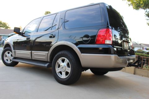 2003 Ford Expedition “TOW RIG”