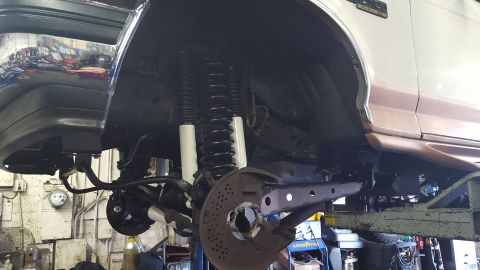 1995 Ford Bronco - 4 inch BDS lift with radius arms