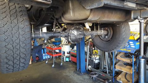 1995 Ford Bronco - New BDS leaf springs and rebuilt diff (not painted yet)