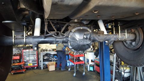 1995 Ford Bronco - New BDS leaf springs and shocks. Rebuilt diff (not painted yet)
