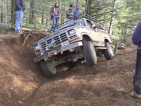 1994 Ford Explorer - Ken states he can't be out done by Steve, so he gives it a try and gets some air time in the process going up Can Opener