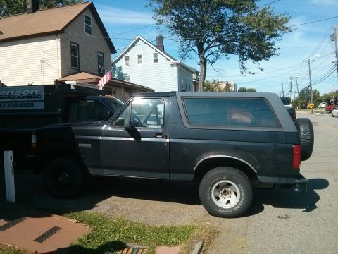 1995 Ford Bronco - That grey one is the spare, and yes, the other tires are all smaller.