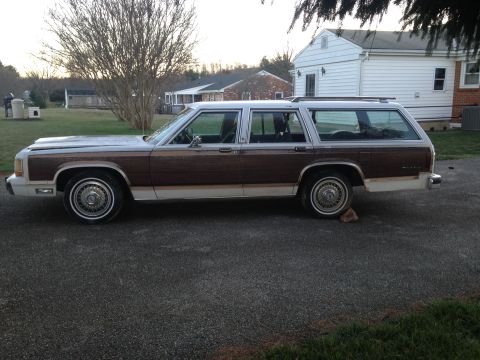 1990 Ford Country Squire