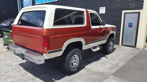 1982 Ford Bronco photo