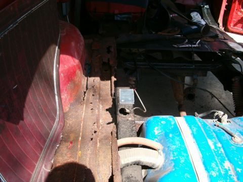 1979 Ford Bronco - Covering the frame damage