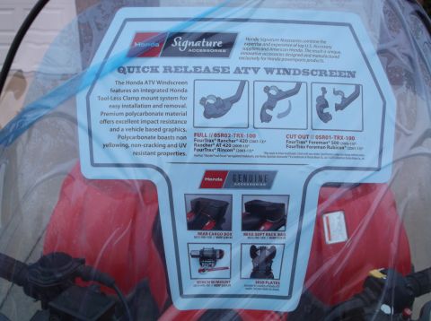 1984 Honda ATC 250 R - Packaging for a Honda ATV Quick Release Windscreen details installation and compatible models.