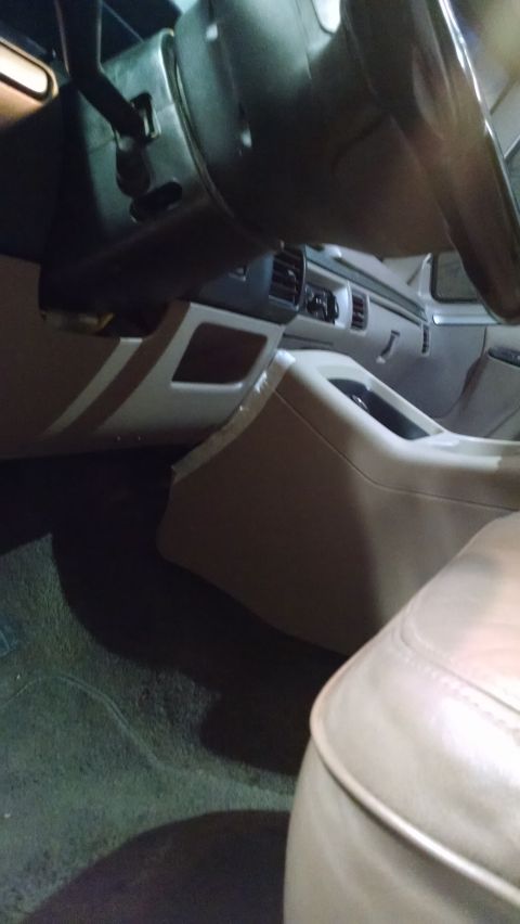 1994 Ford Bronco - The interior of this 1992 Ford Bronco shows tan upholstery and dashboard details.