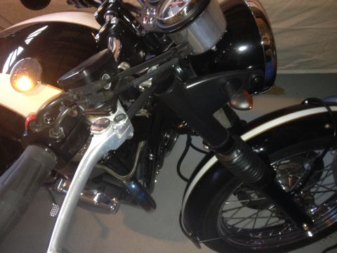 2009 Triumph Bonneville photo