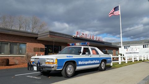 1991 Ford LTD Crown Victoria - Photo of a Metropolitan Police Crown Victoria parked outside Florian Hall, not a technical document.