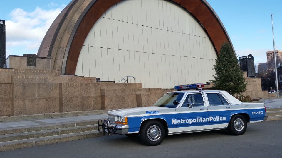 1991 Ford Crown Victoria police car, 3q-front view, white and blue