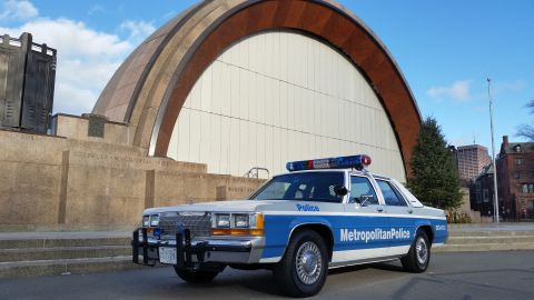 1991 Ford LTD Crown Victoria - 1991 Ford Crown Victoria police car with Metropolitan Police markings.