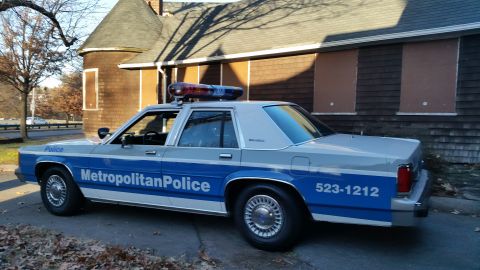1991 Ford LTD Crown Victoria - This 1991 Ford Crown Victoria police car features the distinctive two-tone blue and grey livery of the Metropolitan Police.