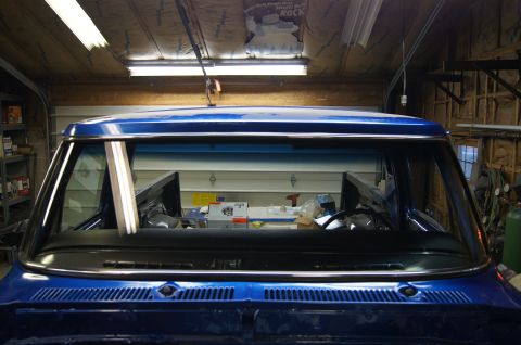 1979 Ford Bronco - So we got a new one with upgrade that included sun shield. And they installed it.