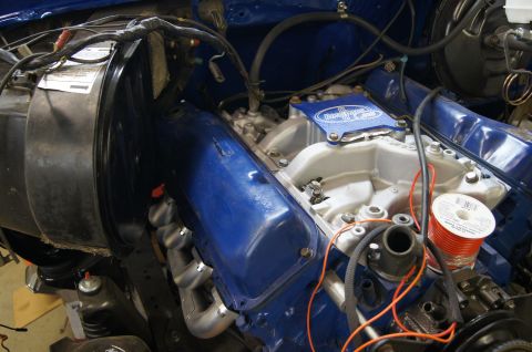 1979 Ford Bronco - Original valve covers.