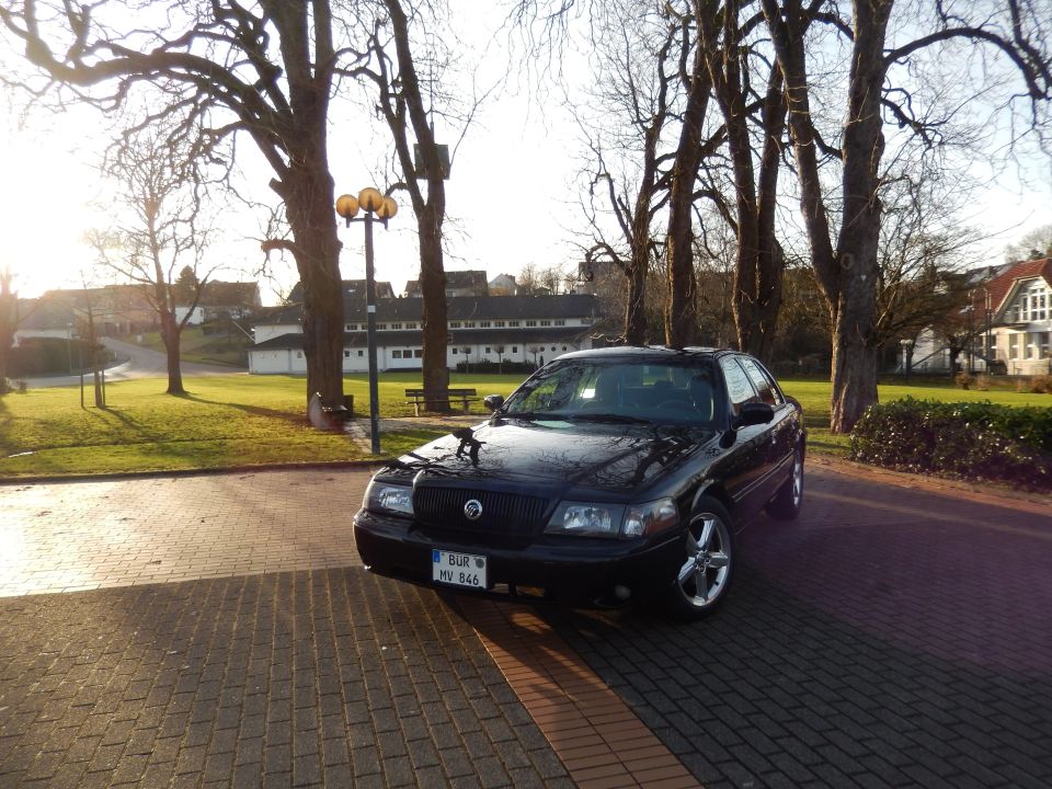 2003 Mercury Marauder parked outside on a sunny day, front 3/4 view