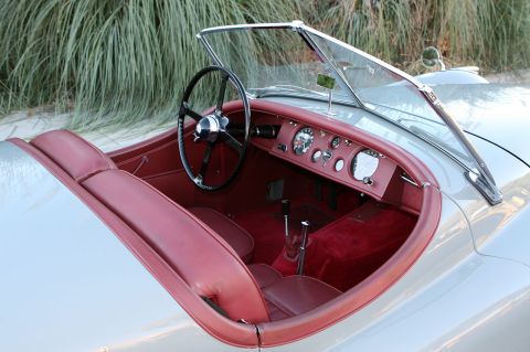 1952 Jaguar XK120 photo