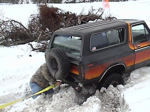 1979 Ford Bronco - Attaching the strap