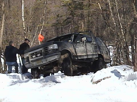 1979 Ford Bronco - Kev being stuck on Valley Road but we got him out
