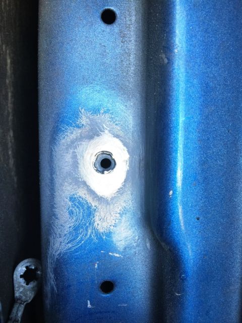1996 Ford Bronco - Make sure your grounding point is clean and sanded to the metal.