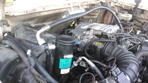 1990 Ford F-250 - all new A/C setup. new condenser, evaporator, accumulator, custom lines. cycling switch and high pressure snesor are wired to a a relay whi…