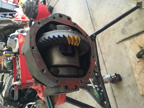 1991 Ford Bronco - This is a close-up view of a vehicle's differential assembly, showing the internal gears and springs.