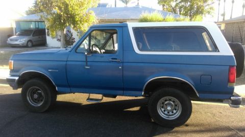 1991 Ford Bronco photo