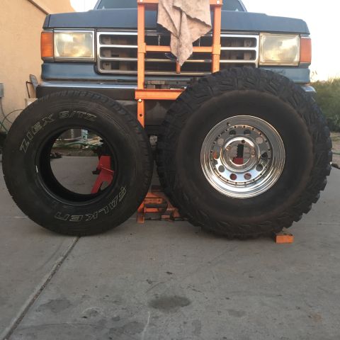 1991 Ford Bronco photo
