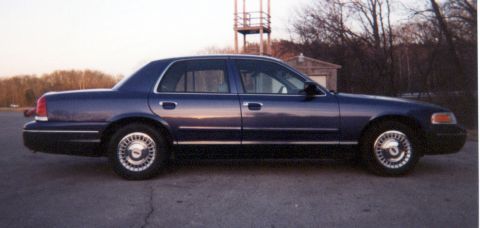 1998 Ford Crown Victoria - She looks great from the other side too!