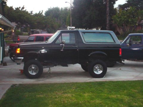 1988 Ford Bronco - 32's