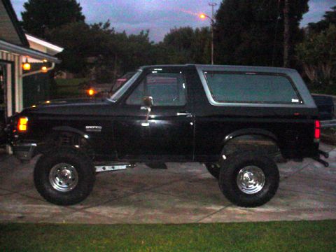 1988 Ford Bronco - 35's!!!!!