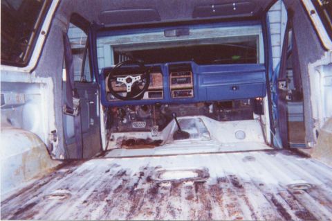 1983 Ford Bronco - Some more rust exposed when all the rugs and seats were removed.