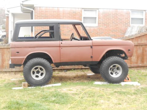 1972 Ford Bronco - This 1972 Ford Bronco is shown in profile, its classic body style and off-road tires.