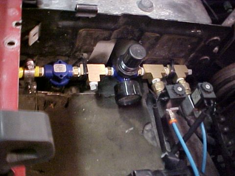 1995 Ford Bronco - manifold
