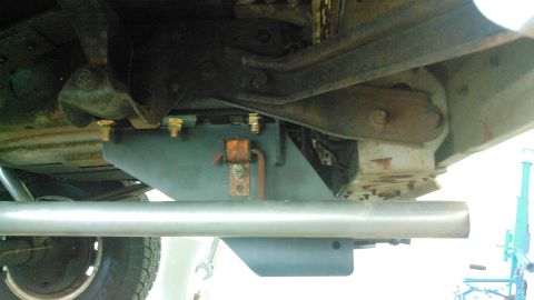1990 Ford F-250 - Curt C15300 16k pound receiver