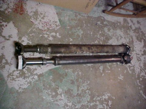 1995 Ford Bronco - old and new driveshaft