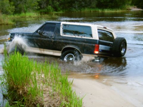 1995 Ford Bronco photo