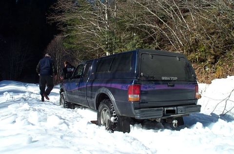 1995 Ford Bronco - Brother was going to pull me out but then he got stuck as well.
