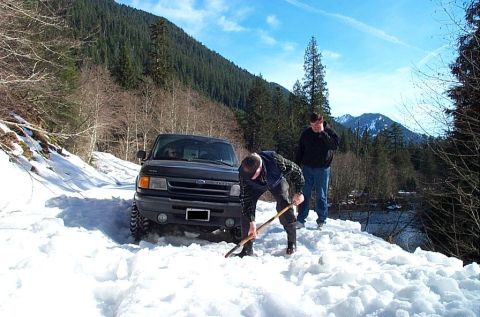 1995 Ford Bronco - Only one thing left to do... break out the shovels and dig :(